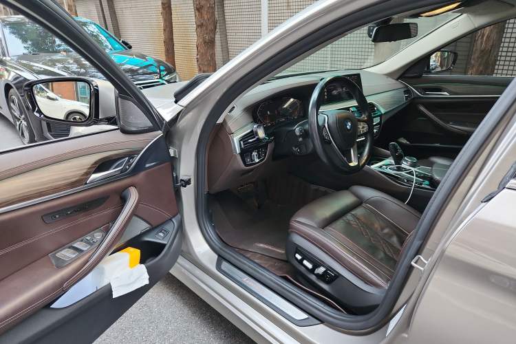 Used BMW 5 Series 2020 530Li Luxury Edition Premium Package Driver Seat