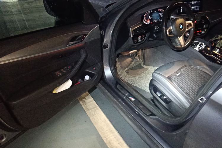 Used BMW 5 Series 2020 525i M Sport Package Driver Seat
