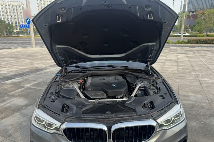 Used BMW 5 Series 2020 525i M Sport Package Engine Bay