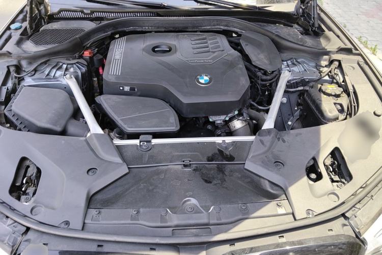Used BMW 5 Series 2020 525i M Sport Package Engine Bay