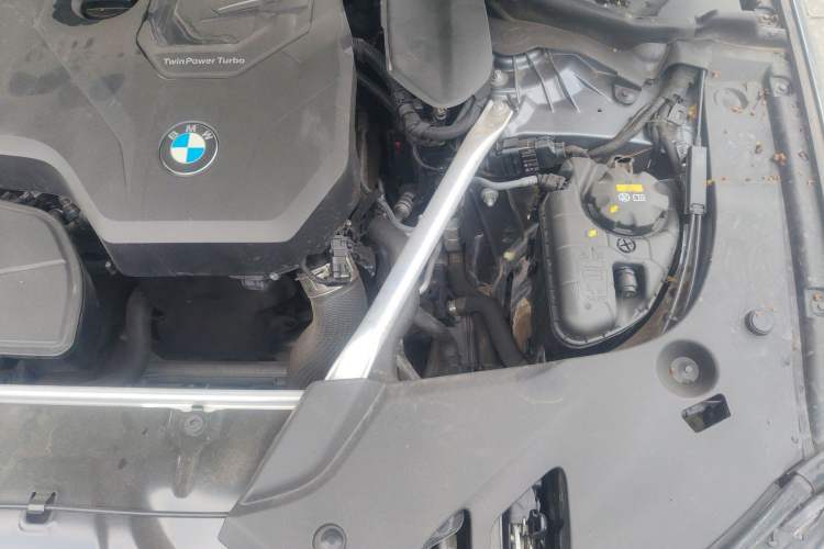 Used BMW 5 Series 2020 525i M Sport Package Engine Bay Left