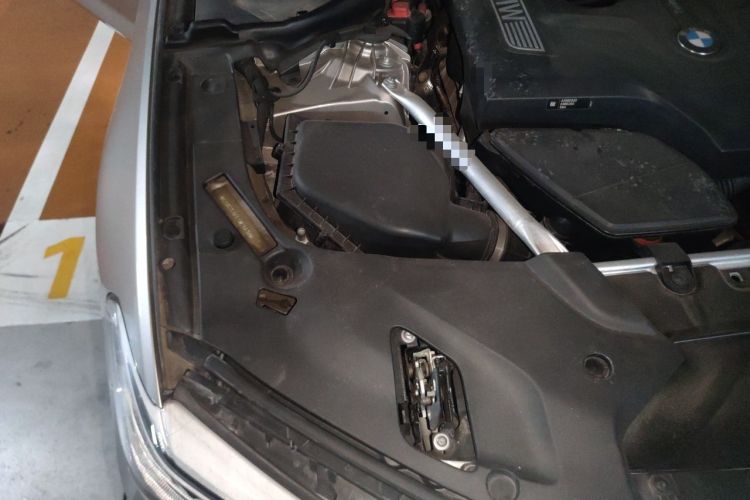 Used BMW 5 Series 2020 530Li Leading Edition Luxury Package Engine Bay Right