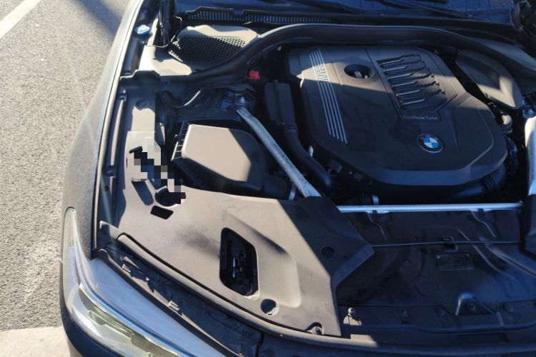 Used BMW 5 Series 2020 540i Sport Line M Sport Package Engine Bay Right