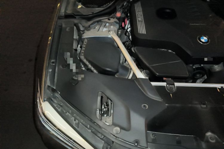 Used BMW 5 Series 2020 525i M Sport Package Engine Bay Right