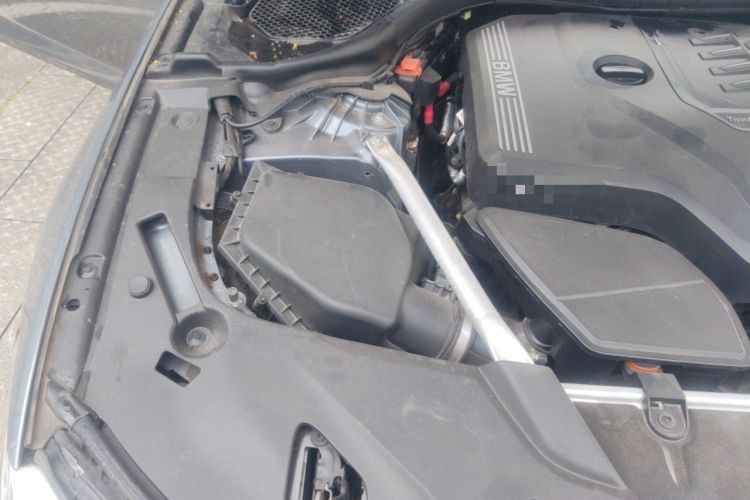 Used BMW 5 Series 2020 525i M Sport Package Engine Bay Right