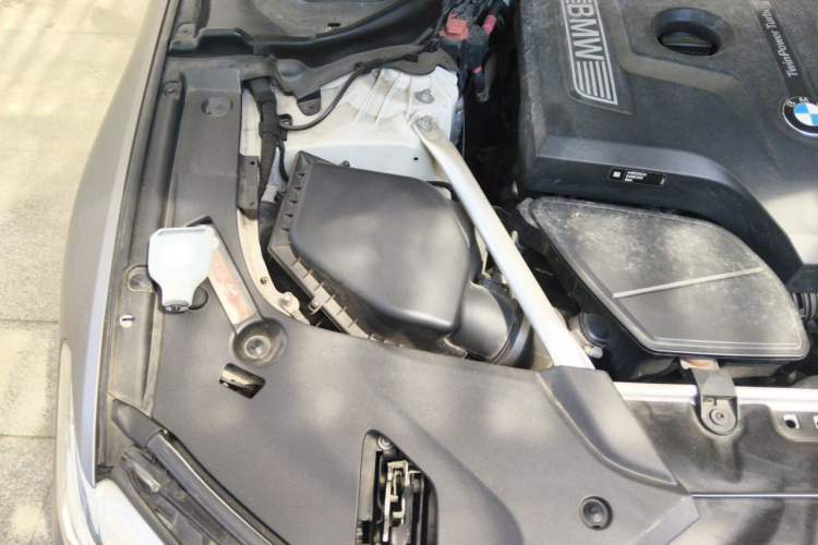 Used BMW 5 Series 2020 530Li Leading Model M Sport Package Engine Bay Right