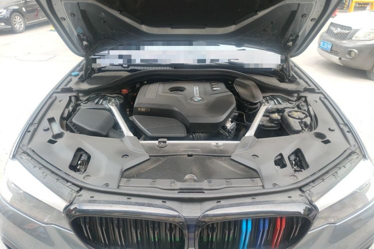 Used BMW 5 Series 2020 525i M Sport Package Engine Bay