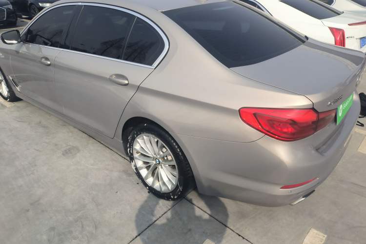 Used BMW 5 Series 2020 525Li Luxury Package Exterior 2