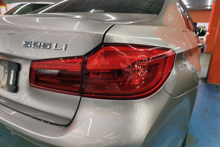 Used BMW 5 Series 2020 525Li Luxury Package Exterior 6