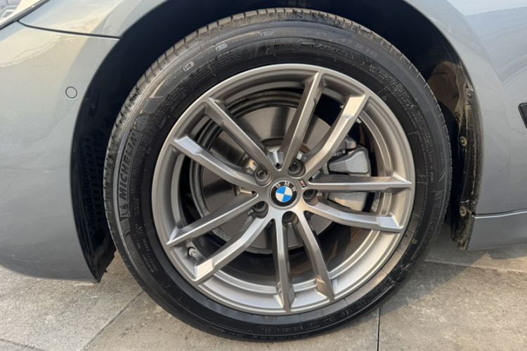 Used BMW 5 Series 2020 525i M Sport Package Exterior 6