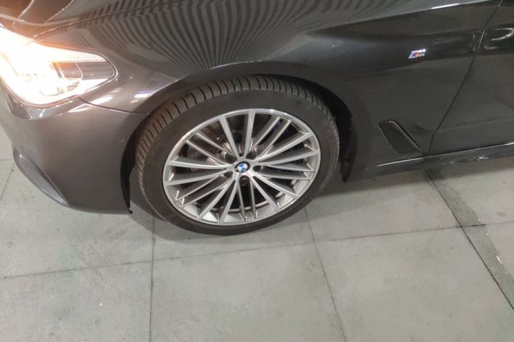 Used BMW 5 Series 2020 530i M Sport Package Exterior 7
