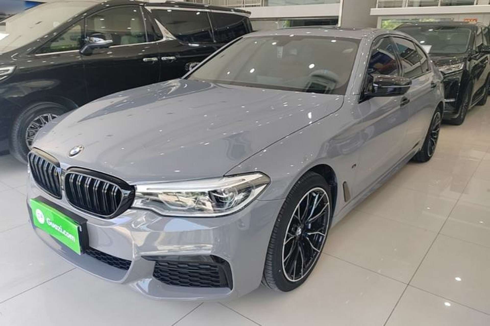 Used BMW 5 Series 2020 530Li Luxury Edition M Sport Package Front Left 45 Deg