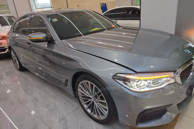 Used BMW 5 Series 2020 530i M Sport Package Front Right 45 Deg