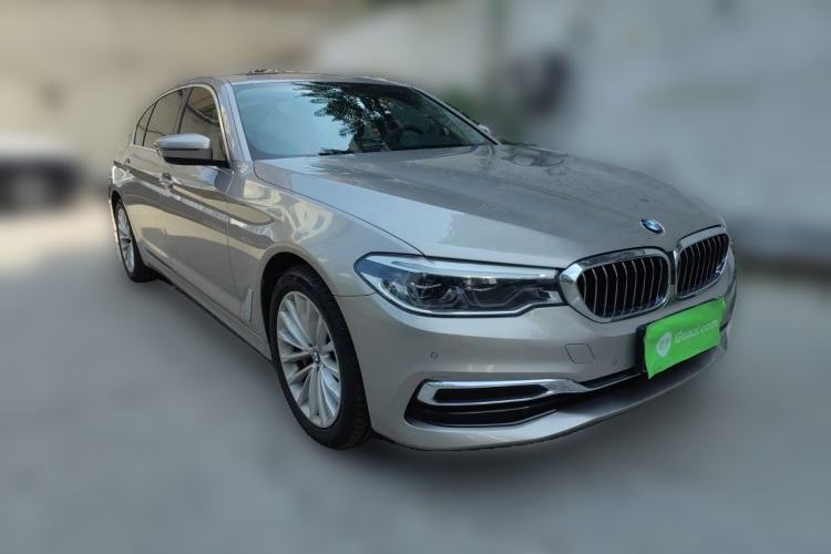 Used BMW 5 Series 2020 530Li Leading Edition Luxury Package Front Right 45 Deg