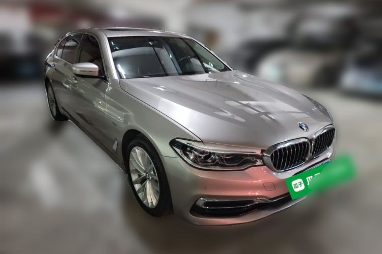 Used BMW 5 Series 2020 530Li Leading Edition Luxury Package Front Right 45 Deg