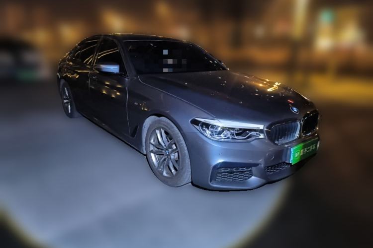 Used BMW 5 Series 2020 525i M Sport Package Front Right 45 Deg