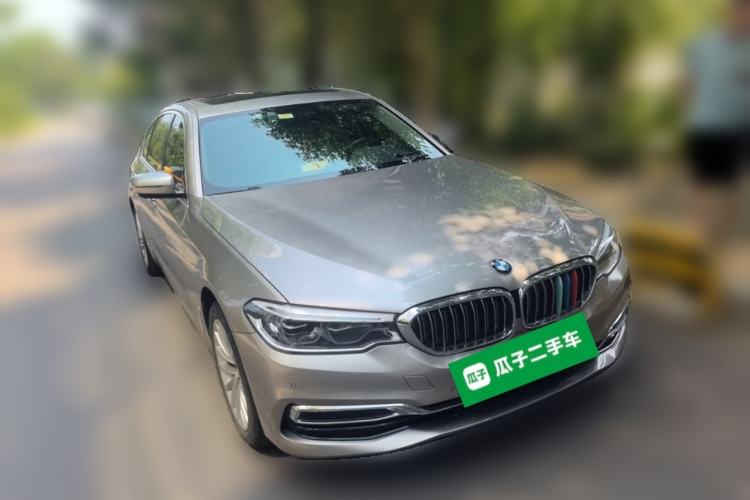 Used BMW 5 Series 2020 530Li Leading Edition Luxury Package Front Right 45 Deg