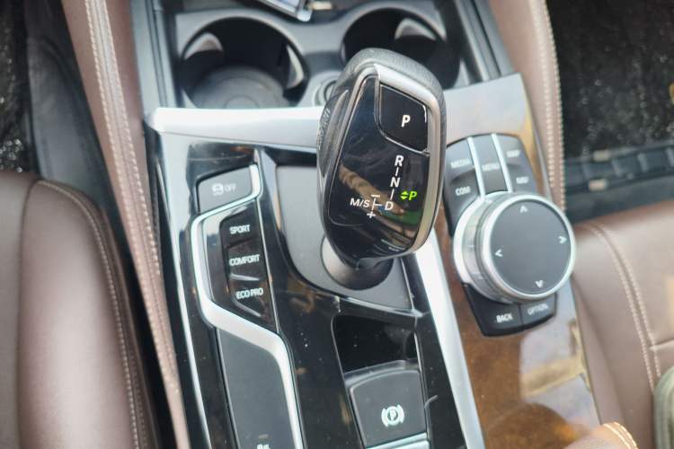 Used BMW 5 Series 2020 525Li Luxury Package Gear Lever