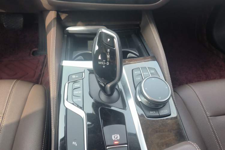 Used BMW 5 Series 2020 525Li Luxury Package Gear Lever