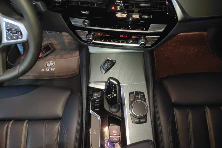 Used BMW 5 Series 2020 530i M Sport Package Gear Lever