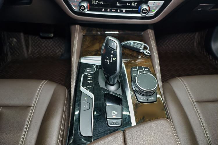 Used BMW 5 Series 2020 525Li Luxury Package Gear Lever