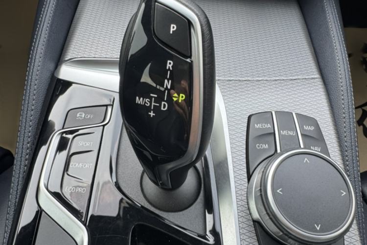 Used BMW 5 Series 2020 525i M Sport Package Gear Lever