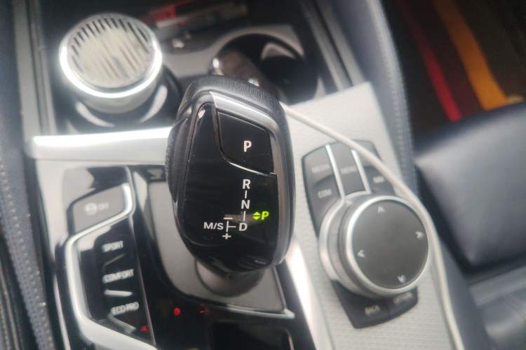Used BMW 5 Series 2020 525i M Sport Package Gear Lever