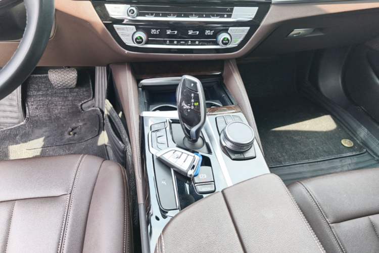 Used BMW 5 Series 2020 525Li Luxury Package Gear Lever