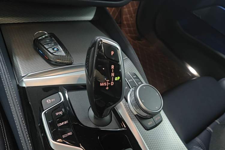 Used BMW 5 Series 2020 525i M Sport Package Gear Lever