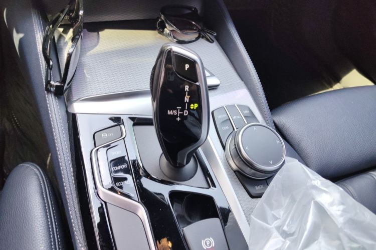 Used BMW 5 Series 2020 525i M Sport Package Gear Lever