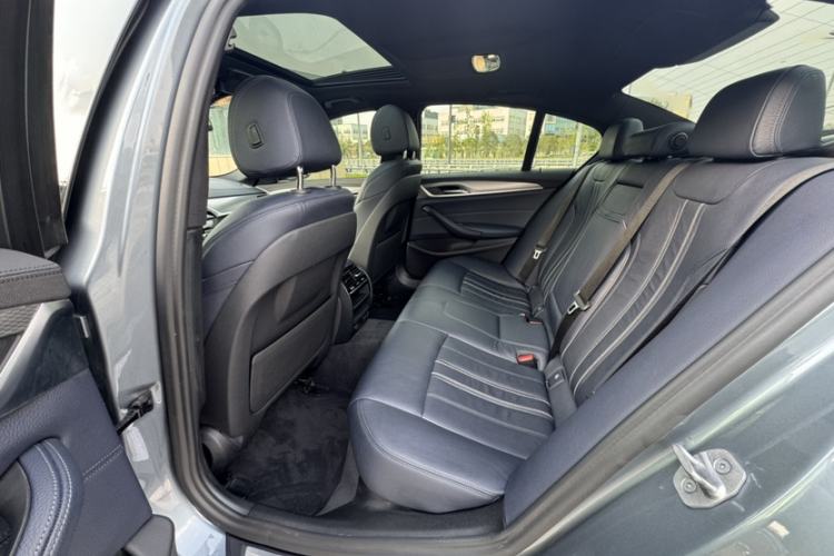 Used BMW 5 Series 2020 525i M Sport Package Interior 1