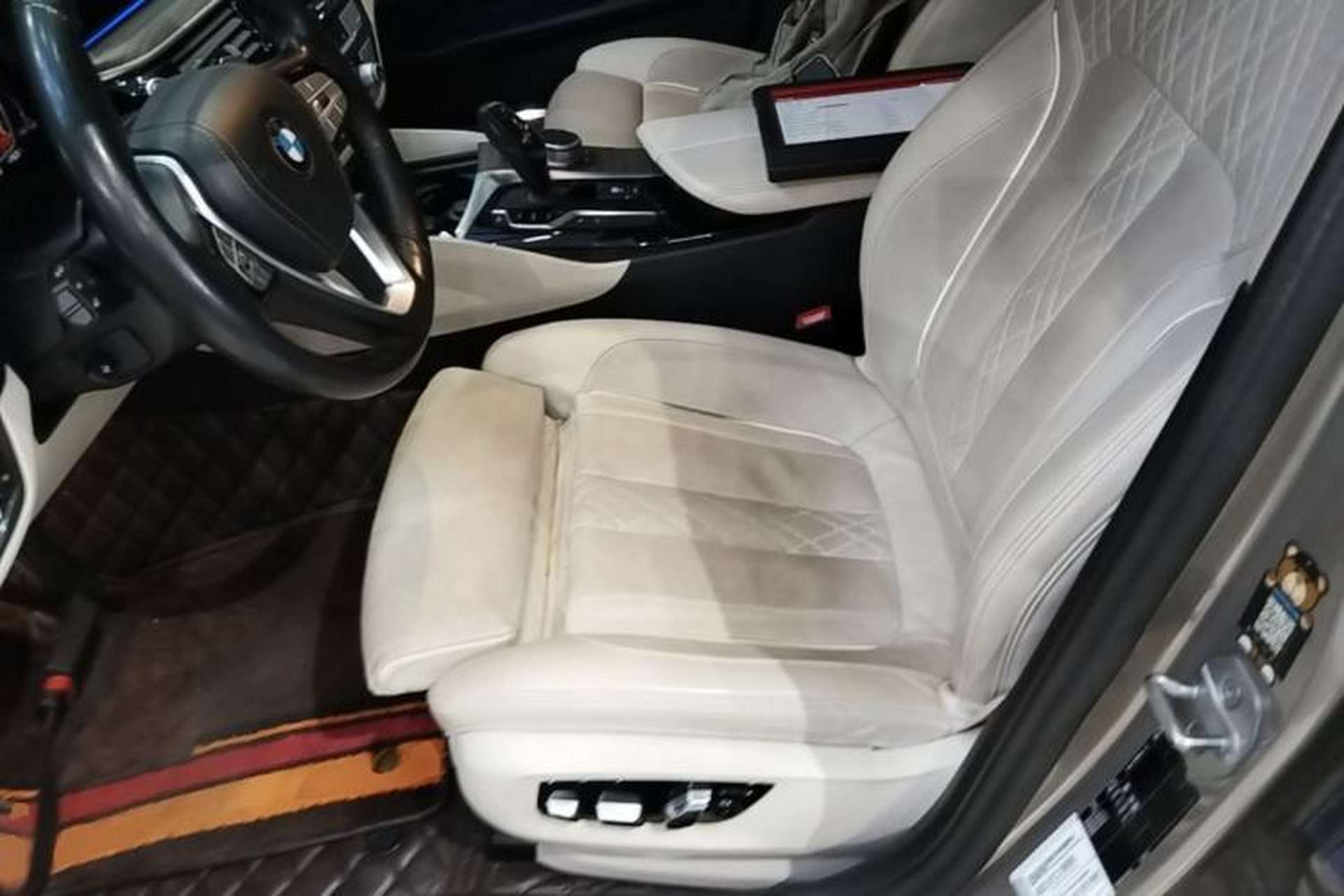 Used BMW 5 Series 2020 530Li Luxury Edition Premium Package Left Front Seat