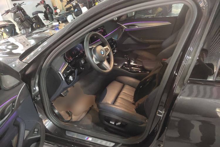 Used BMW 5 Series 2020 530i M Sport Package Left Front Seat