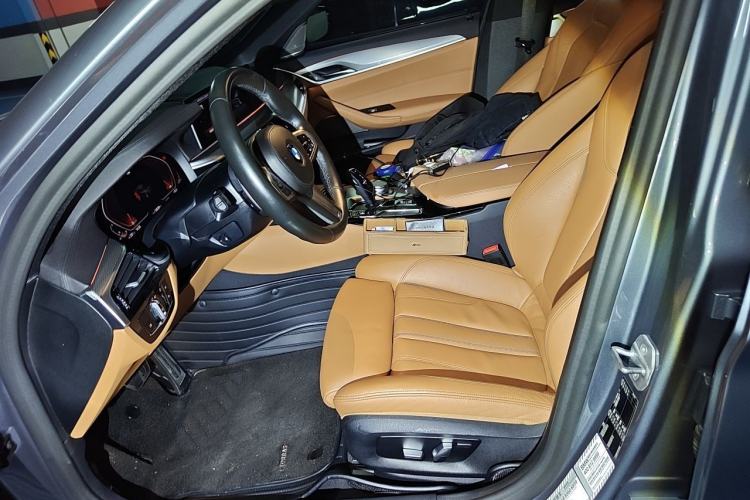 Used BMW 5 Series 2020 530i M Sport Package Left Front Seat