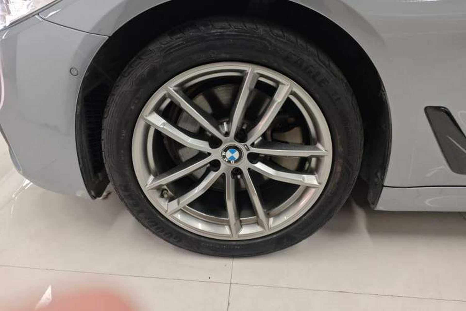 Used BMW 5 Series 2020 525i M Sport Package Left Front Wheel Hub