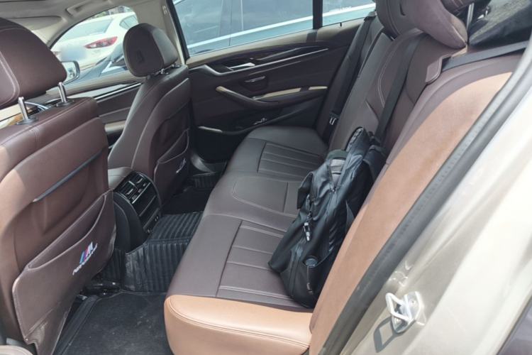 Used BMW 5 Series 2020 525Li Luxury Package Left Rear Seat