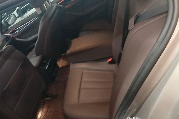 Used BMW 5 Series 2020 525Li Luxury Package Left Rear Seat