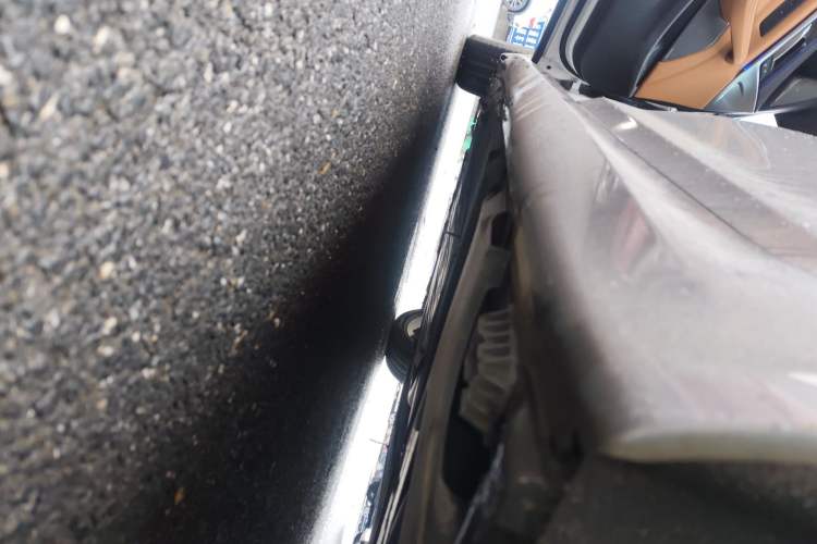Used BMW 5 Series 2020 530Li Luxury Edition M Sport Package Left Side Sill