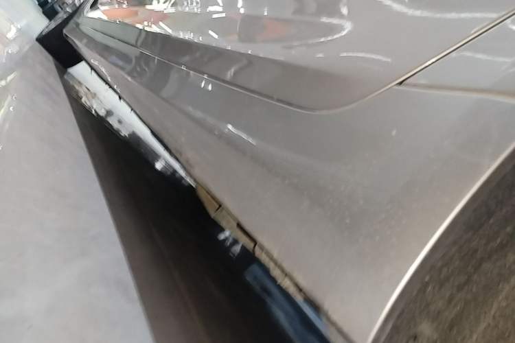 Used BMW 5 Series 2020 525Li Luxury Package Left Side Sill