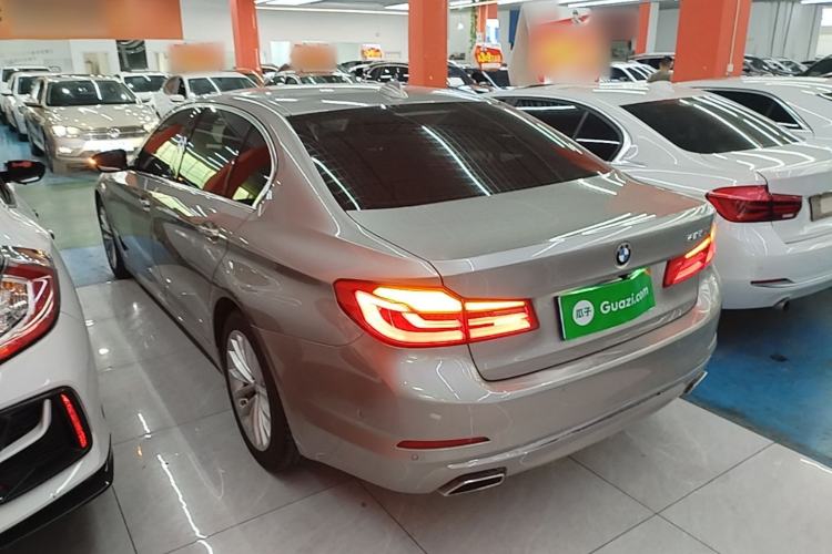 Used BMW 5 Series 2020 525Li Luxury Package Rear Left 45 Deg