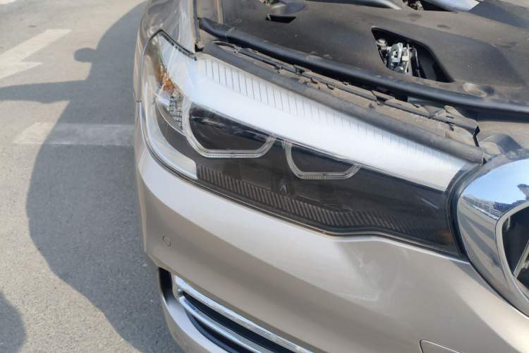 Used BMW 5 Series 2020 525Li Luxury Package Right Front Headlight