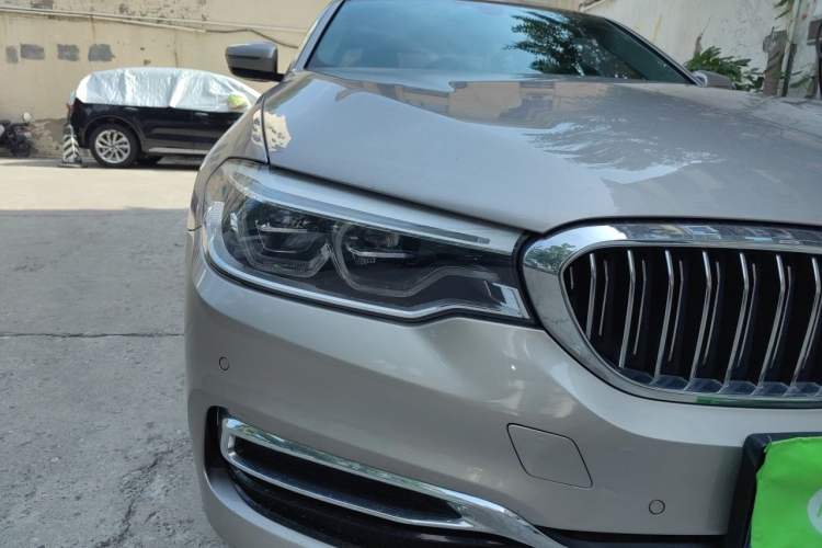 Used BMW 5 Series 2020 530Li Leading Edition Luxury Package Right Front Headlight