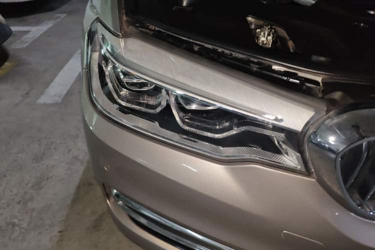 Used BMW 5 Series 2020 530Li Leading Edition Luxury Package Right Front Headlight
