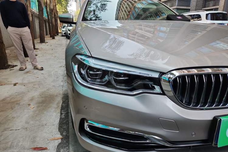 Used BMW 5 Series 2020 530Li Luxury Edition Premium Package Right Front Headlight