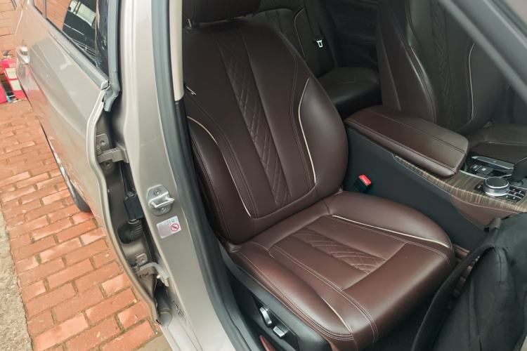 Used BMW 5 Series 2020 530Li Leading Edition Luxury Package Right Front Seat