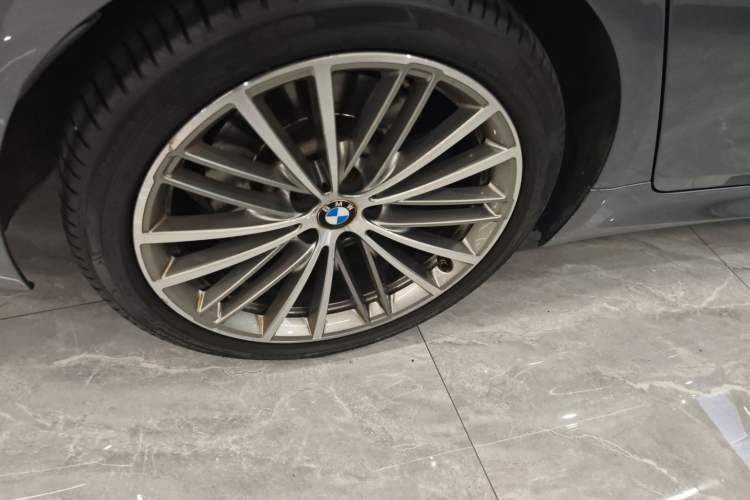 Used BMW 5 Series 2020 530i M Sport Package Right Rear Wheel Hub