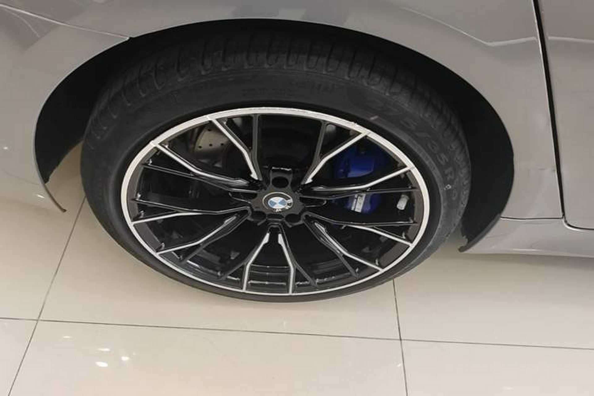 Used BMW 5 Series 2020 530Li Luxury Edition M Sport Package Right Rear Wheel Hub