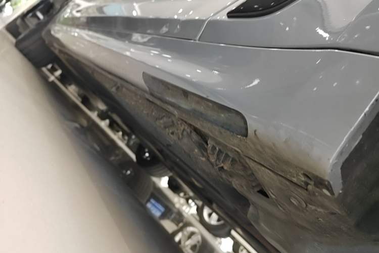 Used BMW 5 Series 2020 530Li Luxury Edition M Sport Package Right Side Sill
