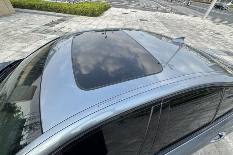 Used BMW 5 Series 2020 525i M Sport Package Roof