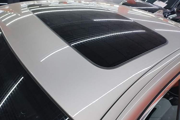 Used BMW 5 Series 2020 525Li Luxury Package Roof